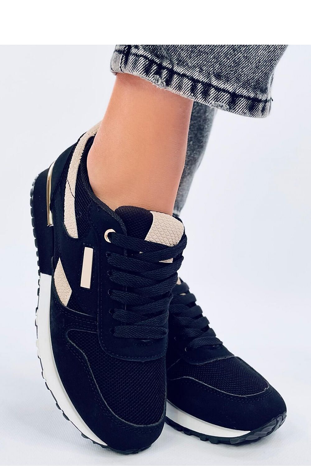 Chaussures de sport model 192581 Inello