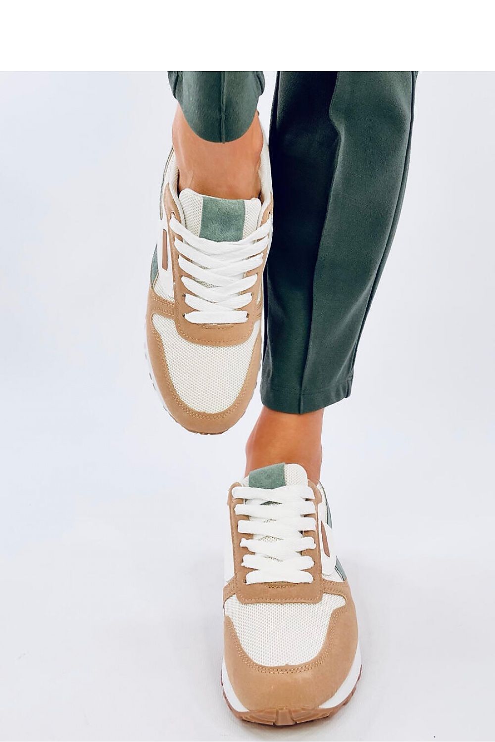 Chaussures de sport model 192584 Inello