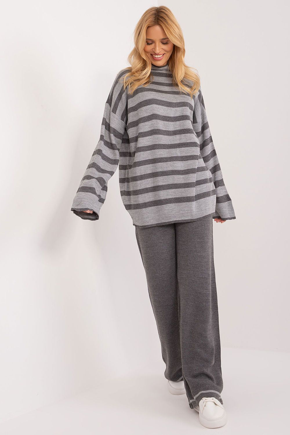 L`ensemble model 192692 Badu