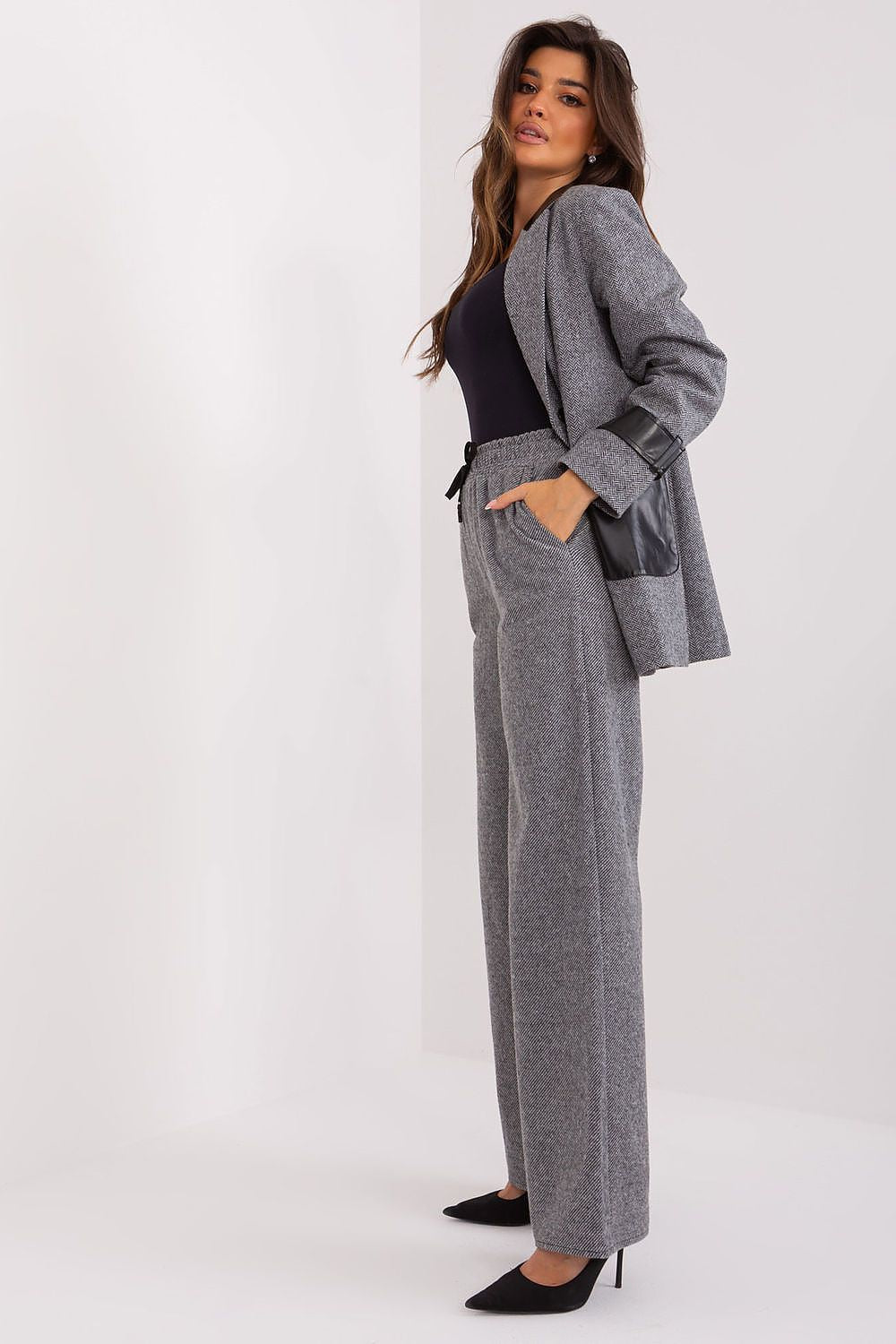 Pantalon femme model 193132 Lakerta