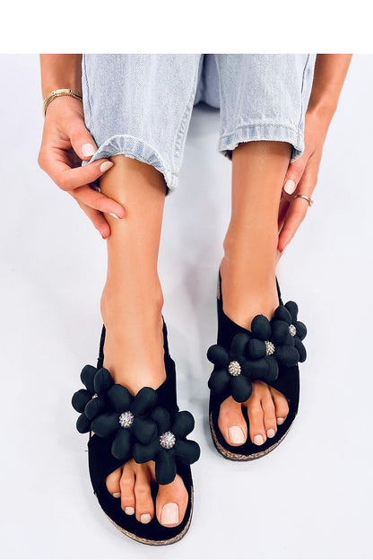 Clacquettes model 193289 Inello