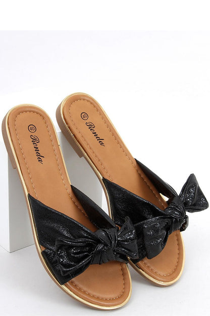Clacquettes model 193357 Inello
