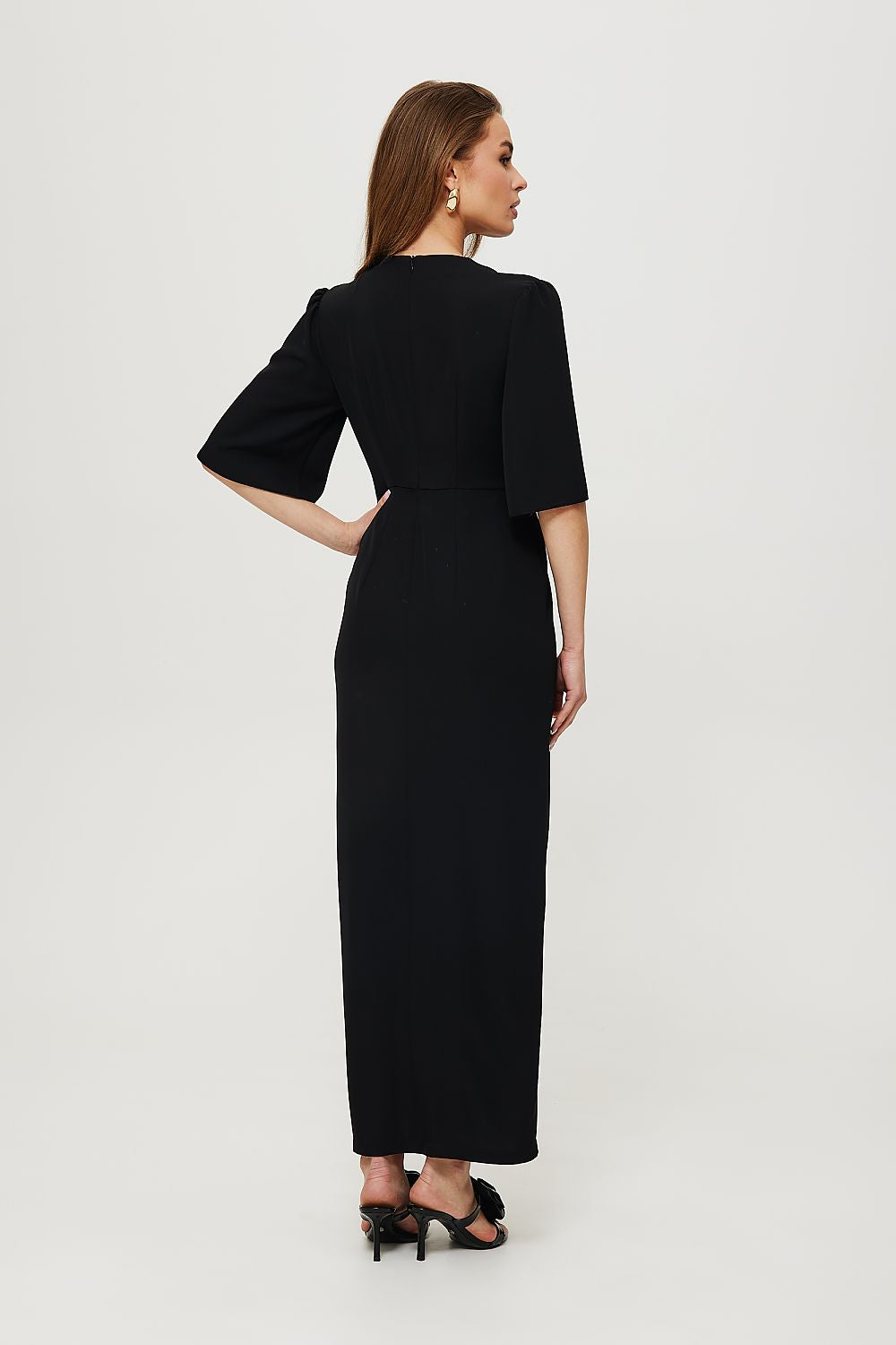 Robe de cocktail model 194000 Makover