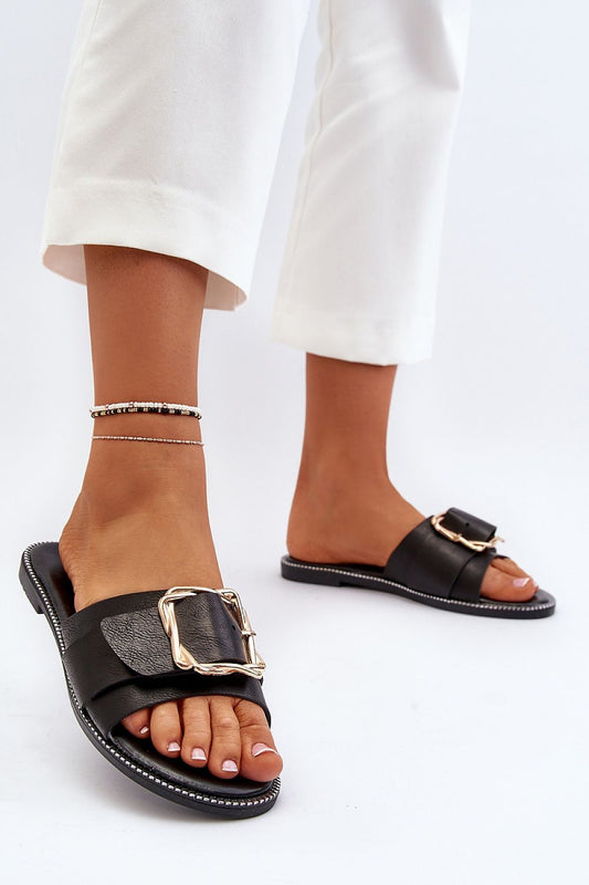 Clacquettes model 194127 Step in style