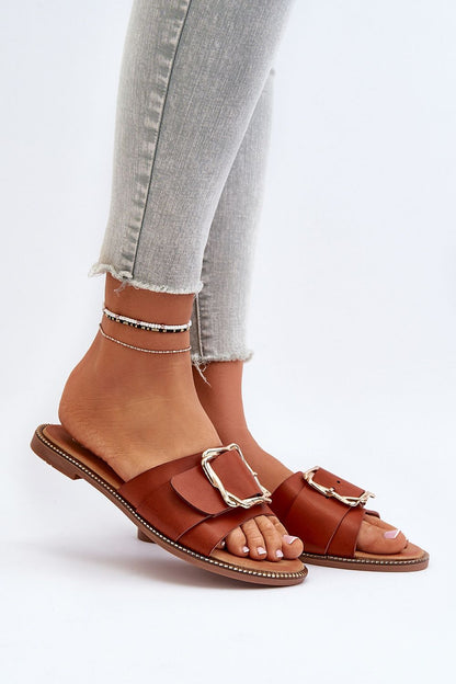Clacquettes model 194128 Step in style