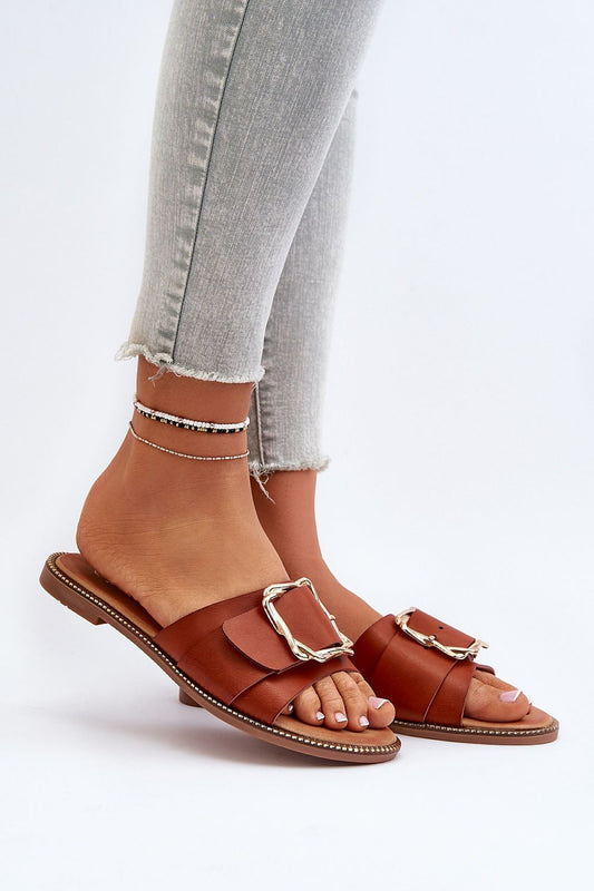 Clacquettes model 194128 Step in style