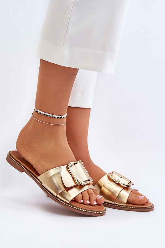 Clacquettes model 194129 Step in style