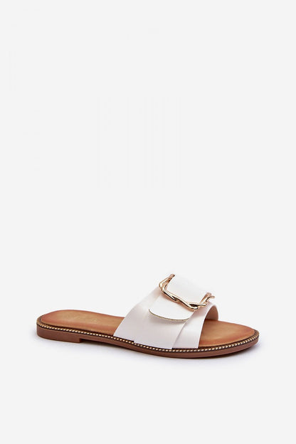 Clacquettes model 194130 Step in style