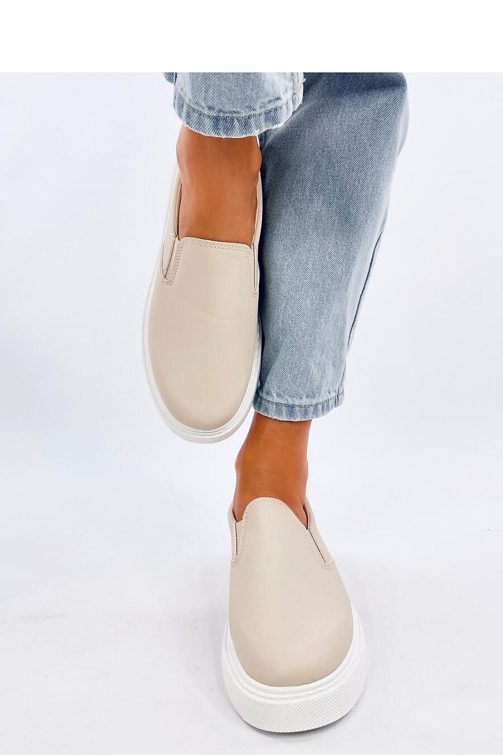 Slip-on model 194251 Inello