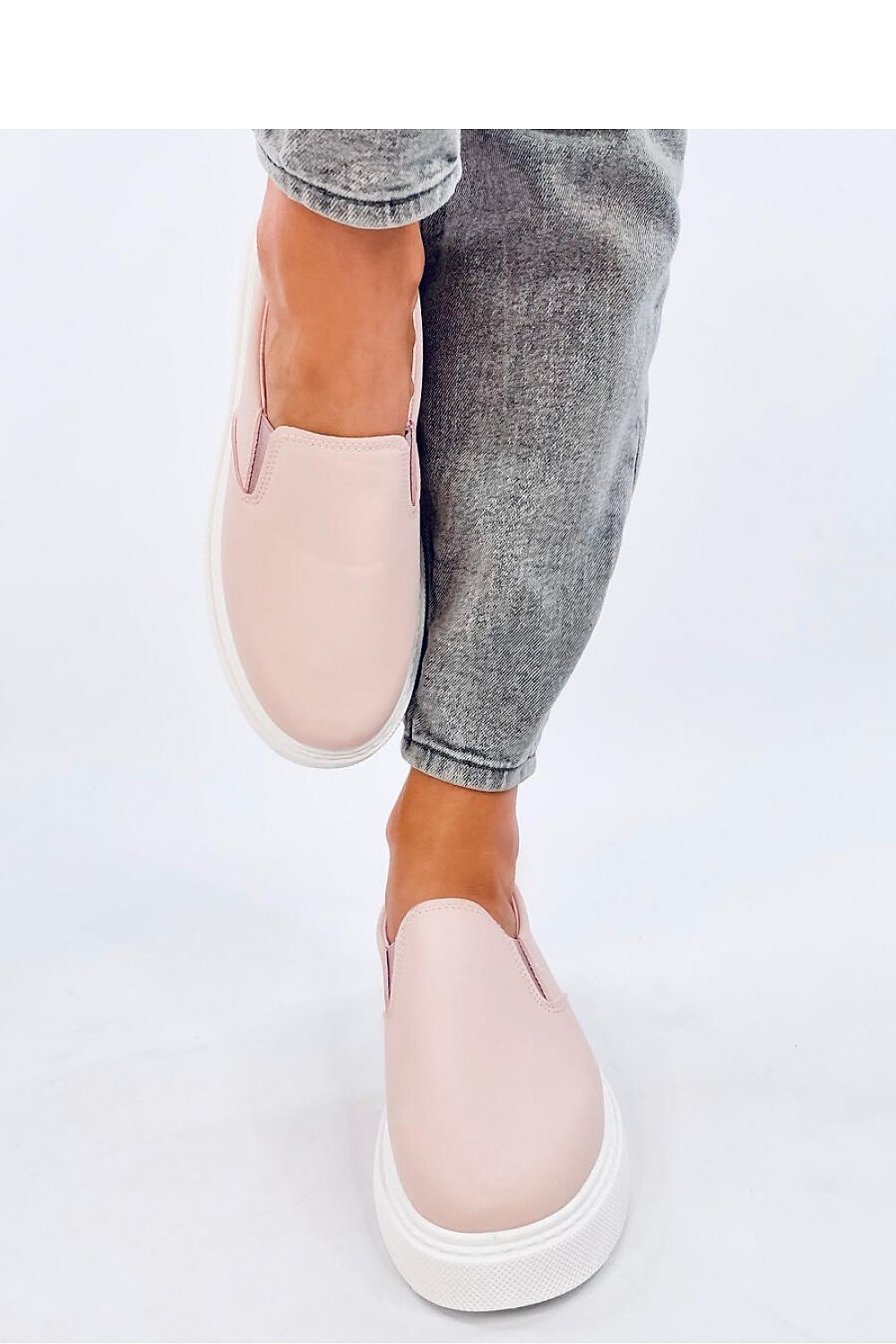 Slip-on model 194252 Inello