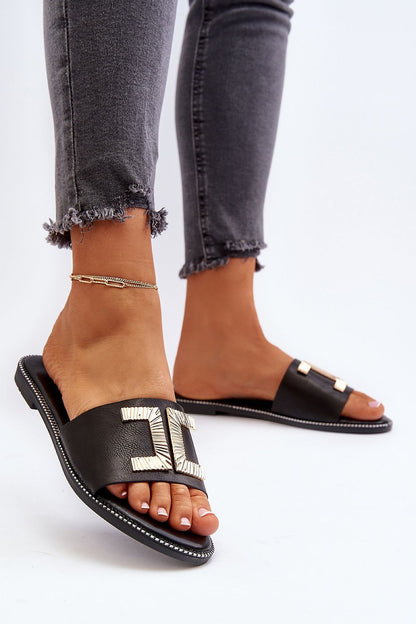 Clacquettes model 194369 Step in style