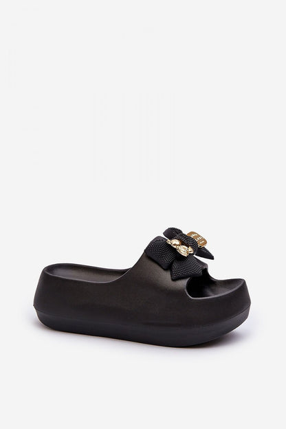 Clacquettes model 194372 Step in style