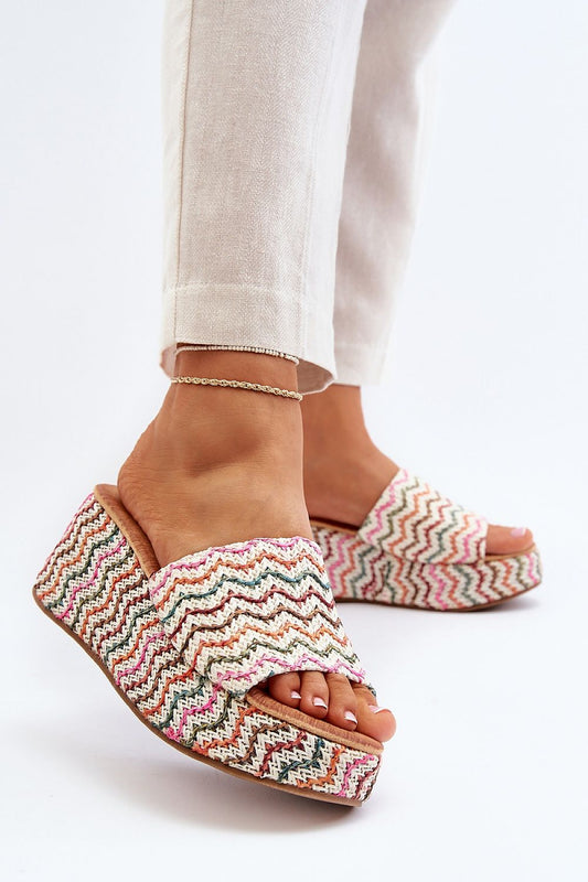 Clacquettes model 194380 Step in style