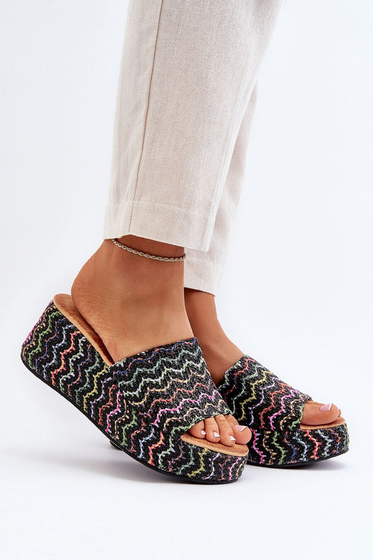 Clacquettes model 194381 Step in style