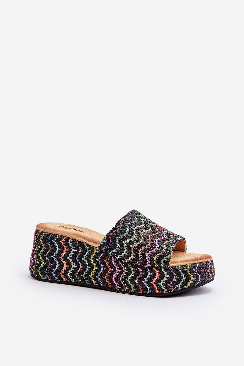 Clacquettes model 194381 Step in style