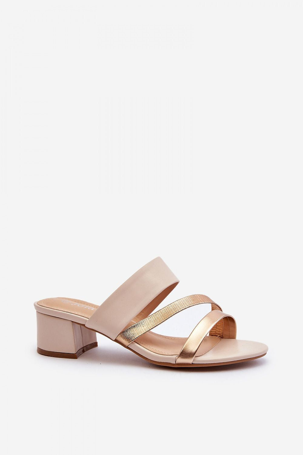 Clacquettes model 194382 Step in style