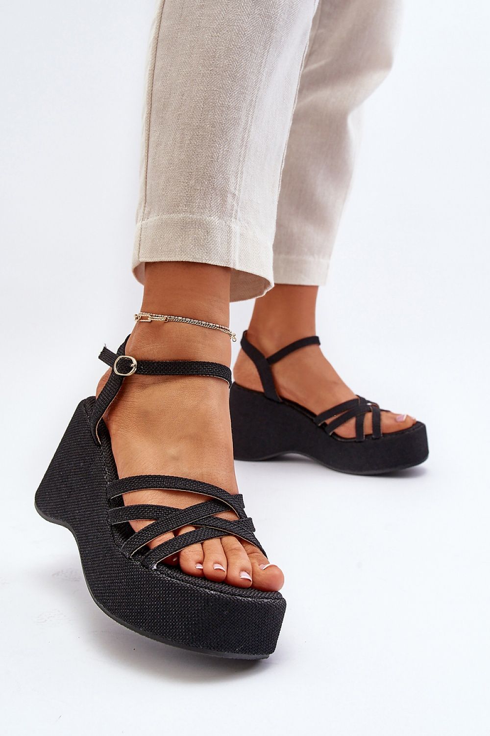 Cothurnes model 194686 Step in style