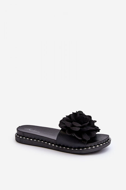 Clacquettes model 194704 Step in style