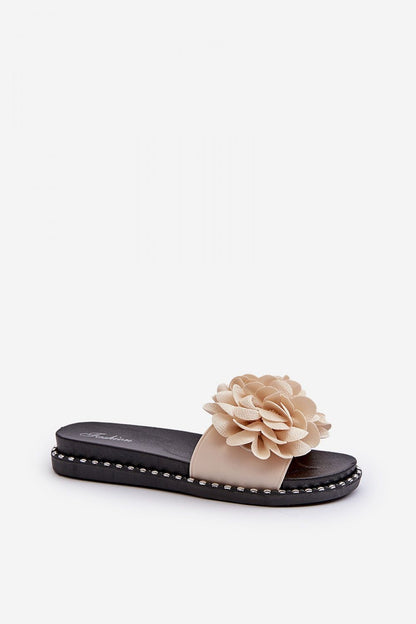 Clacquettes model 194705 Step in style
