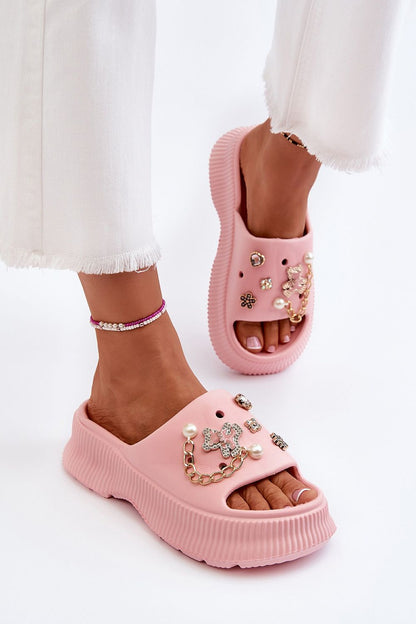 Clacquettes model 194708 Step in style