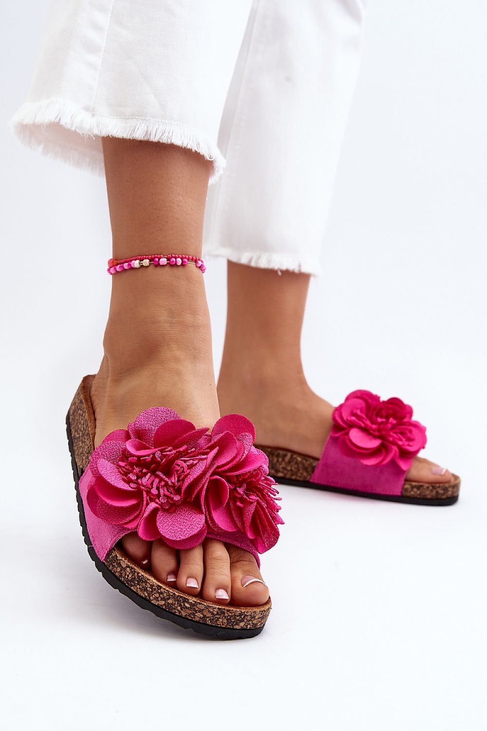 Clacquettes model 194710 Step in style