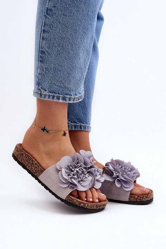 Clacquettes model 194712 Step in style