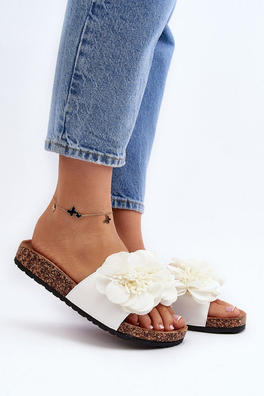 Clacquettes model 194715 Step in style