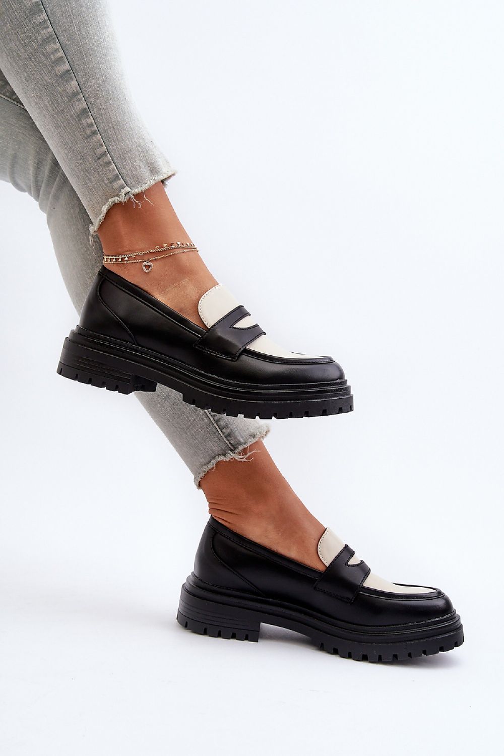 Moccasins model 194964 Step in style