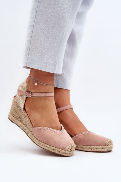 Cothurnes model 195283 Step in style
