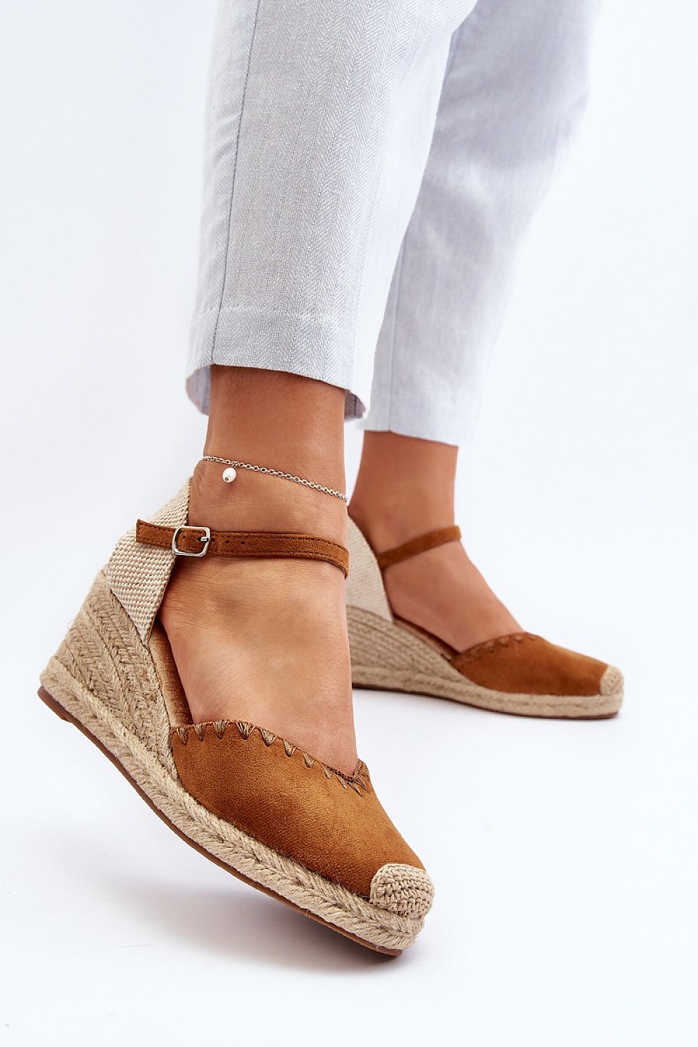 Cothurnes model 195284 Step in style