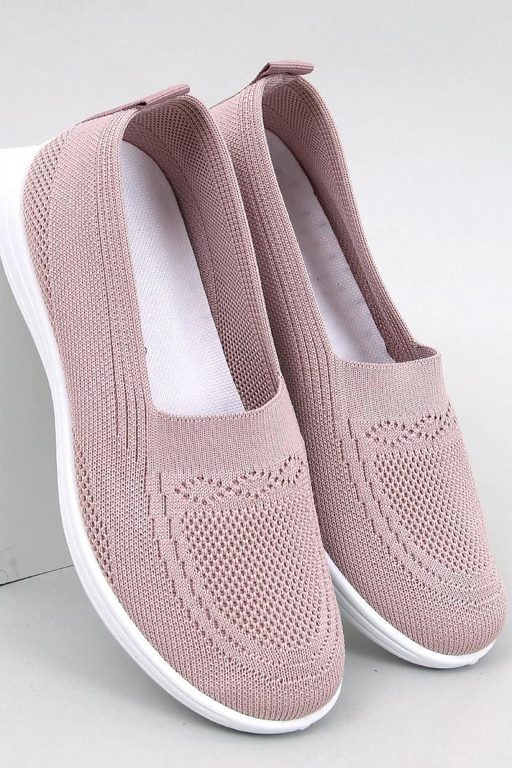 Slip-on model 195523 Inello