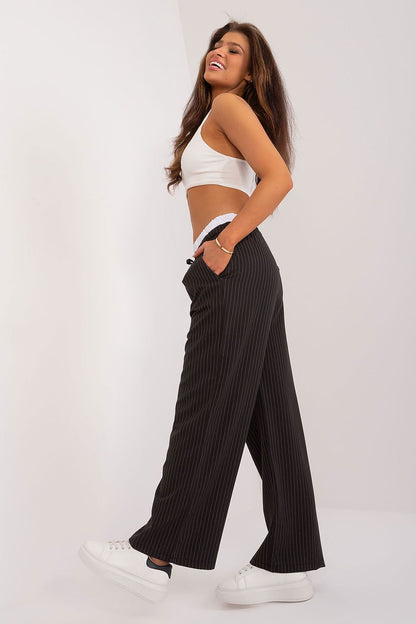 Pantalon femme model 196165 Italy Moda
