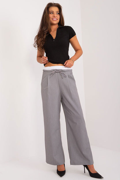Pantalon femme model 196172 Italy Moda