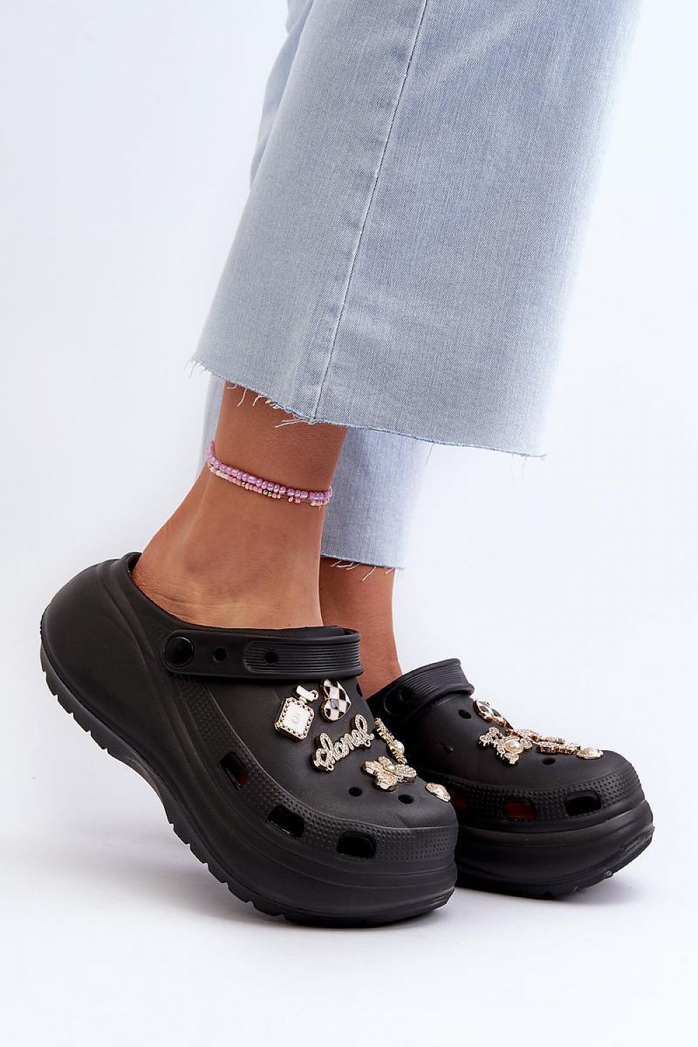 Clacquettes model 196221 Step in style