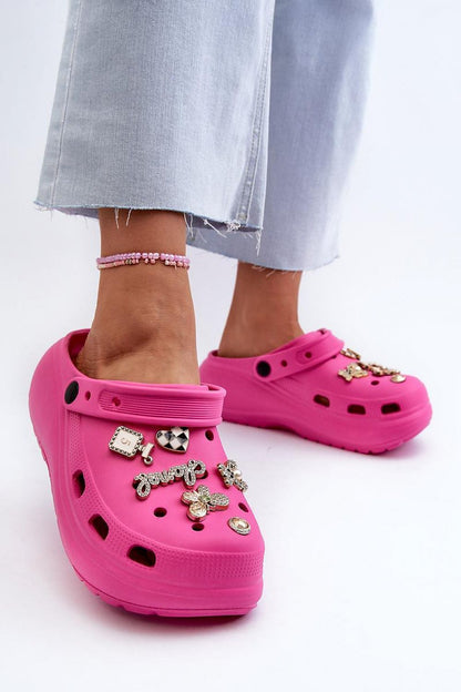 Clacquettes model 196224 Step in style