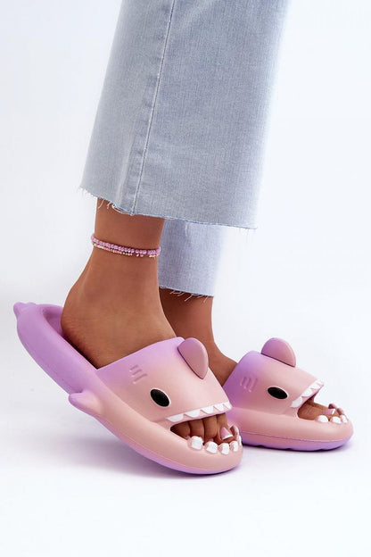 Clacquettes model 196226 Step in style