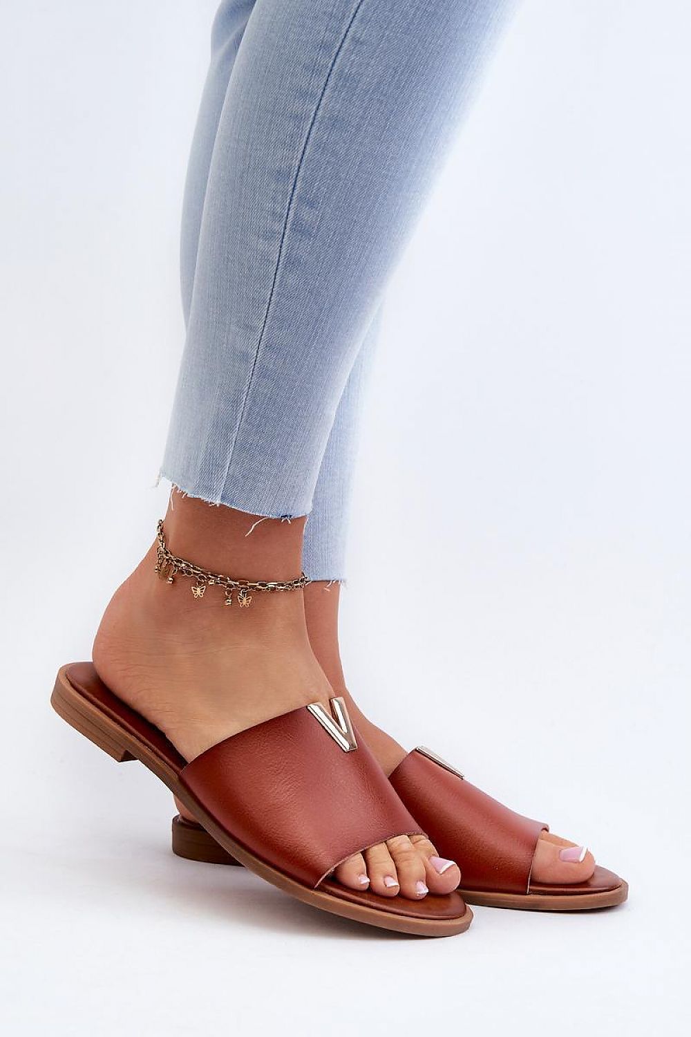 Clacquettes model 196343 Step in style