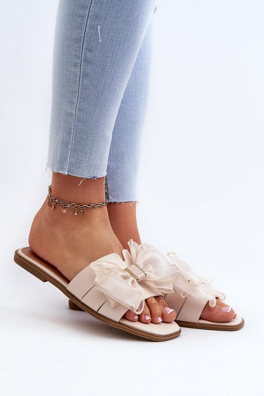 Clacquettes model 196347 Step in style