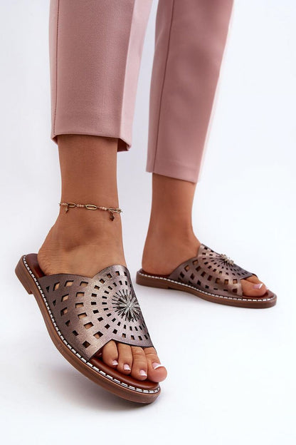 Clacquettes model 196423 Step in style