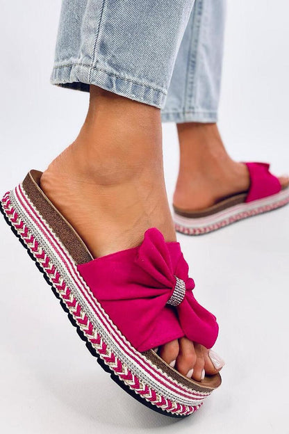 Clacquettes model 196539 Inello
