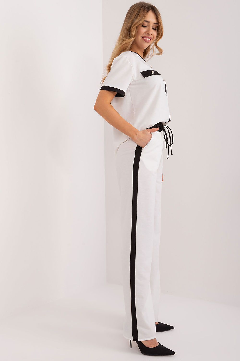 Pantalon femme model 196558 Lakerta