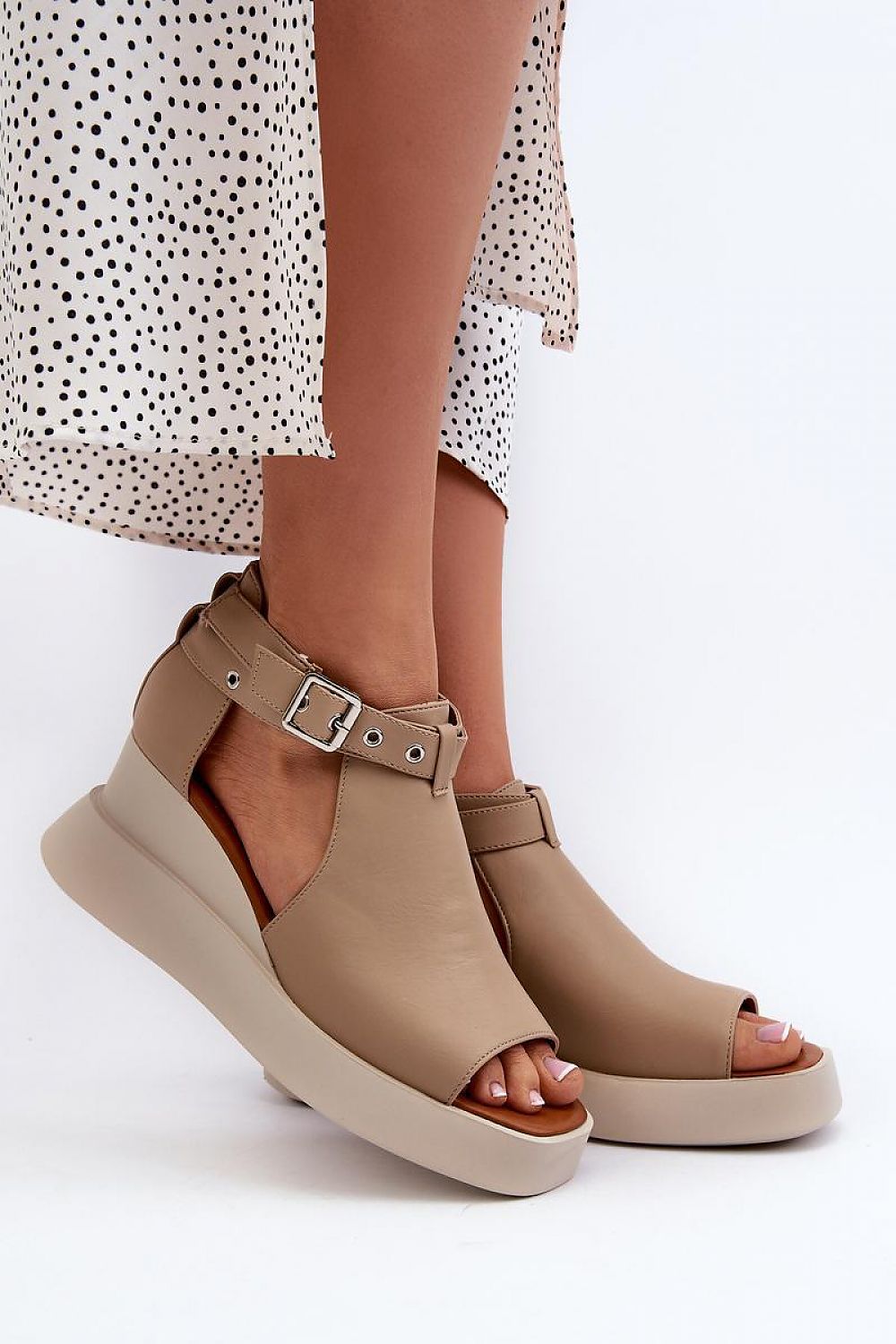 Cothurnes model 196648 Step in style