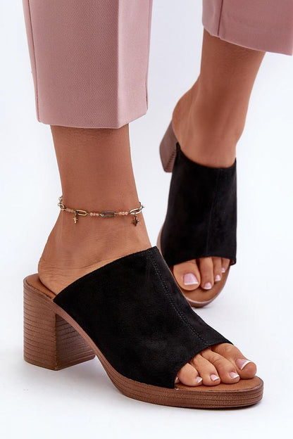 Clacquettes model 196661 Step in style
