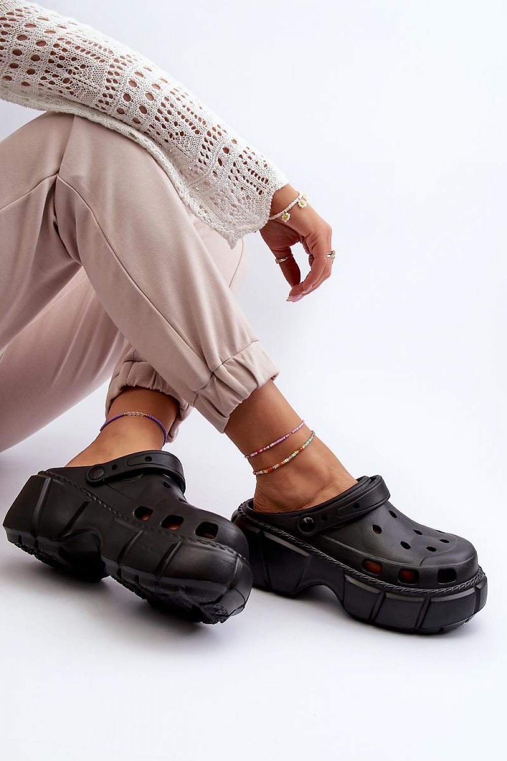 Clacquettes model 196683 Step in style