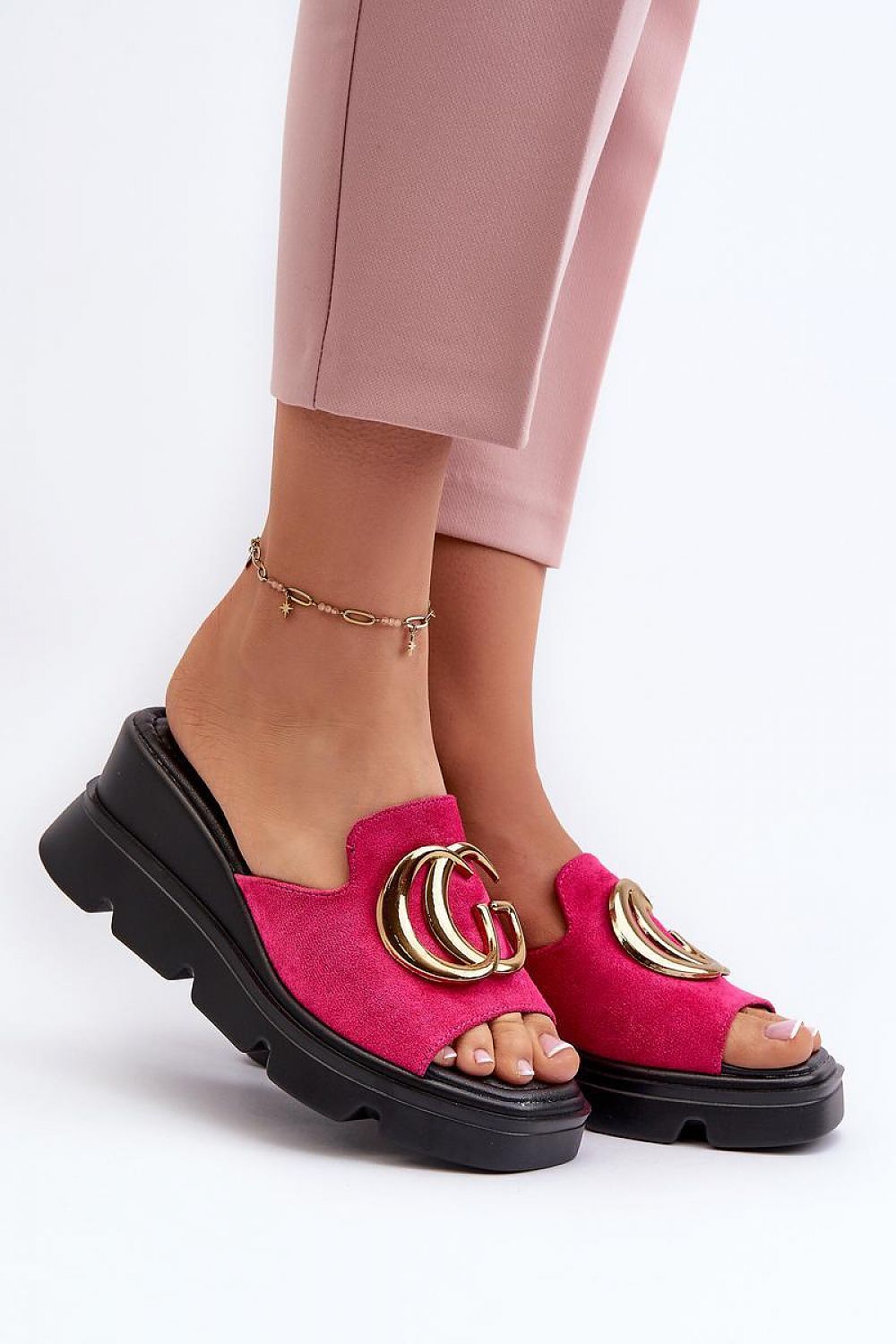Clacquettes model 196692 Step in style