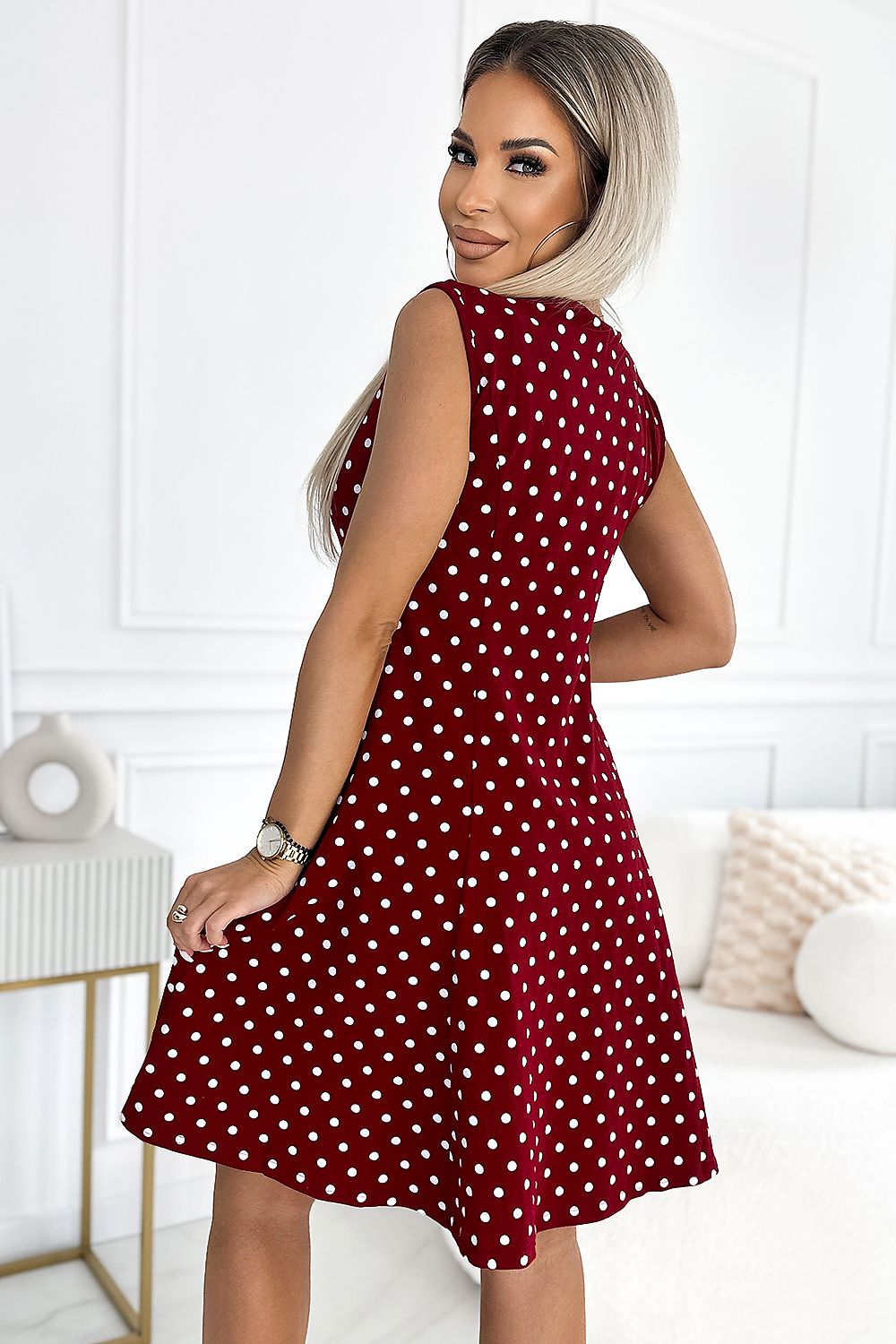 Robe de jour model 196827 Numoco