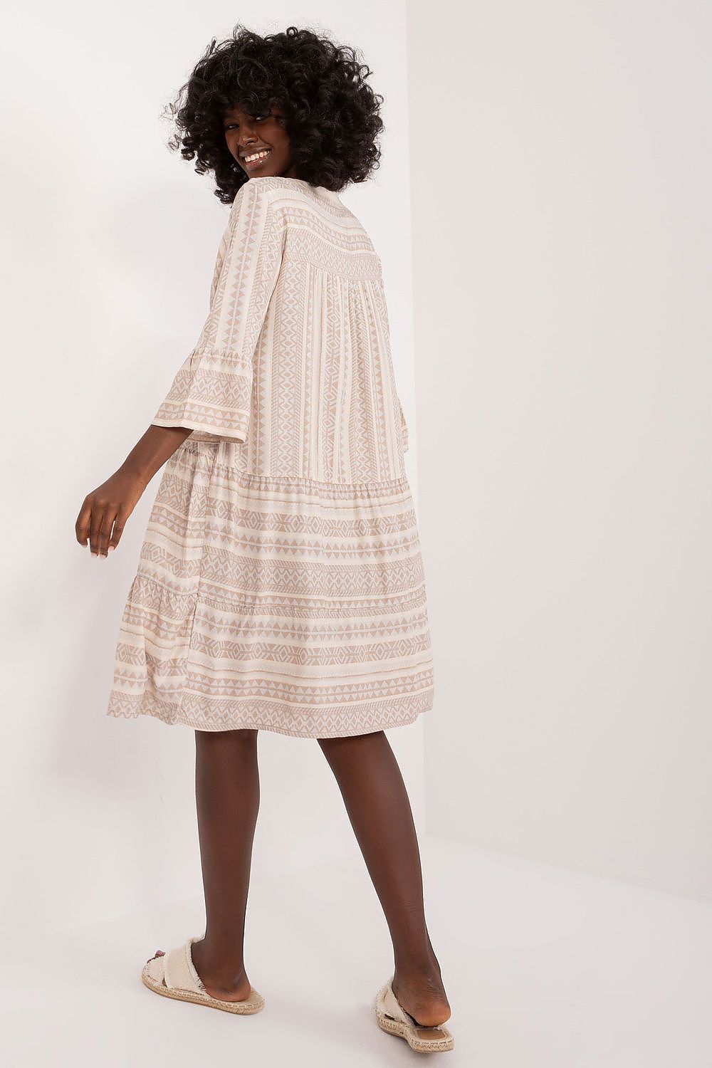 Robe de jour model 196913 Sublevel