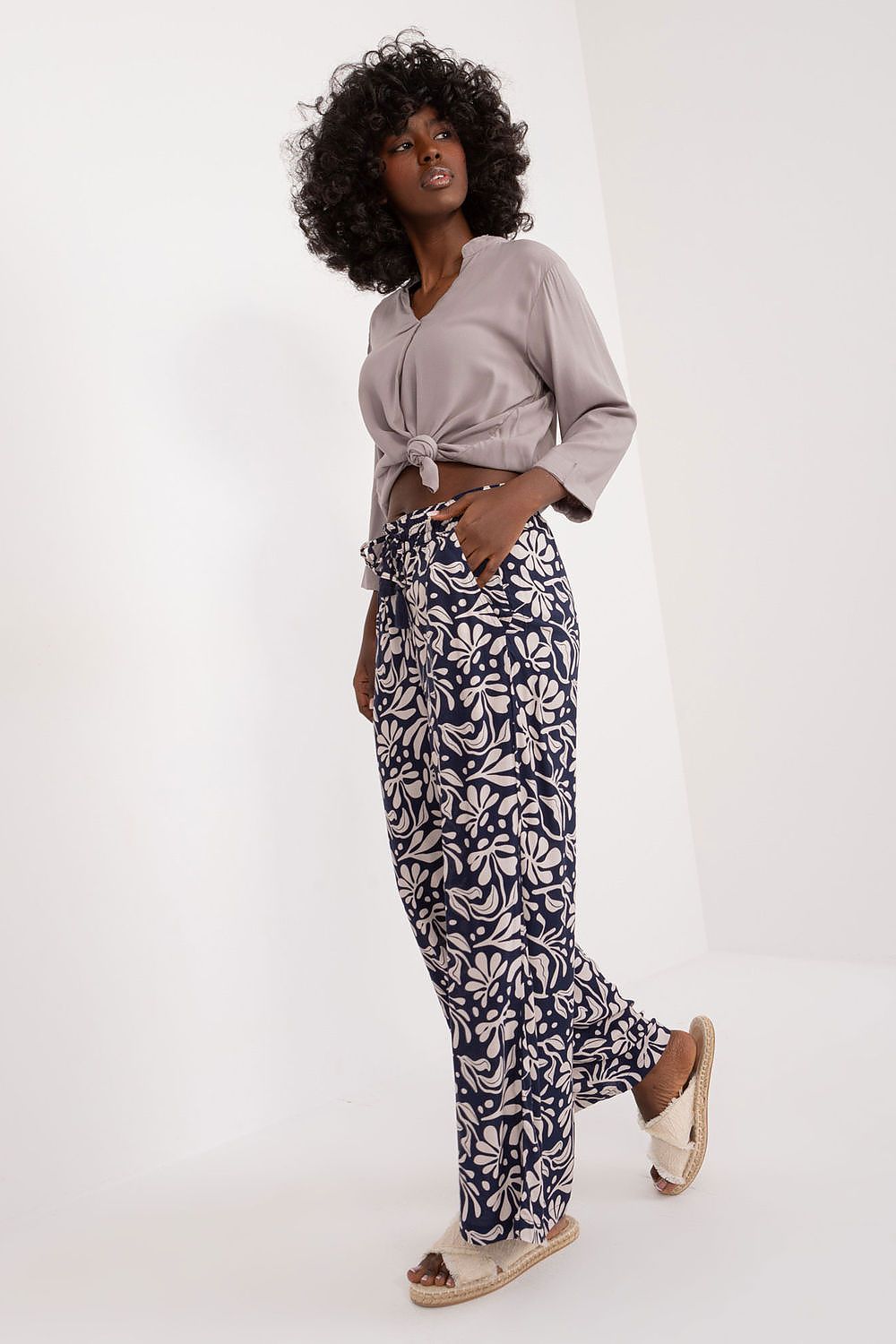 Pantalon femme model 196923 Sublevel