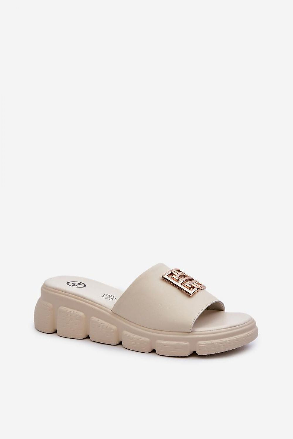 Clacquettes model 196944 Step in style