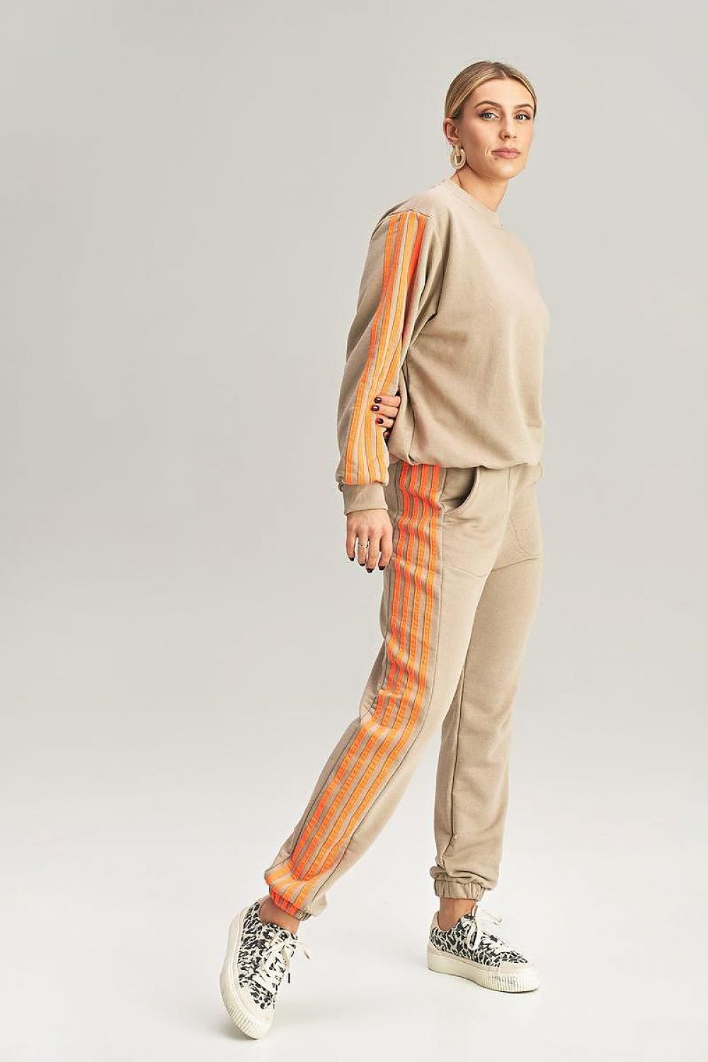 L`ensemble model 197195 Figl